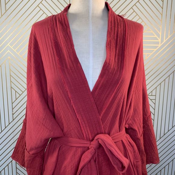 Johnny Was Gauze Short Organic Kimono in Rust - Picture 3 of 10